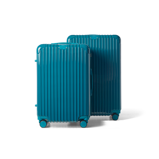 Kofferset 2 delig Lichtblauw M / L Essentials | Voyagoux voorkant