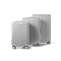 Kofferset 3 delig Zilver S / M / L Essentials | Voyagoux voorkant